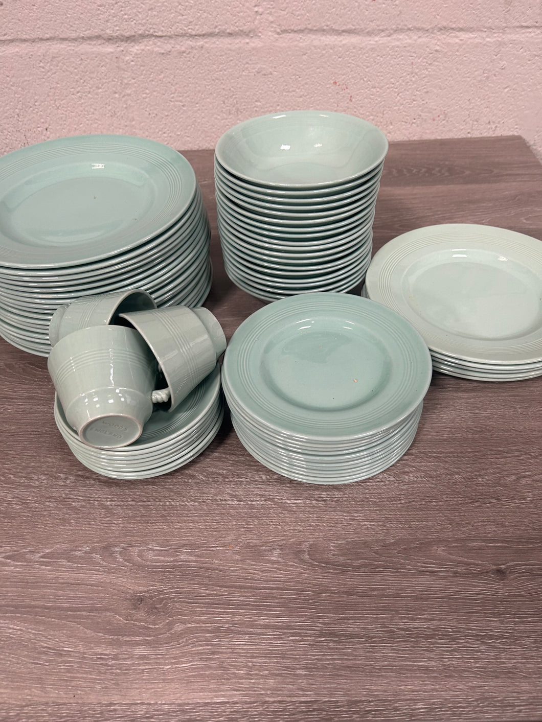 Green Dinner Set