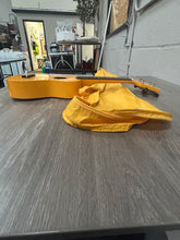 Load image into Gallery viewer, Mahalo Ukulele
