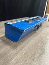 Load image into Gallery viewer, Vintage coin holder
