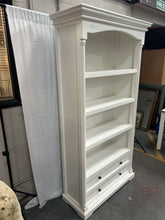 Load image into Gallery viewer, NovaSolo Bookcase
