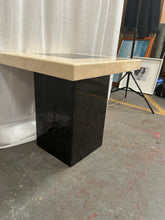 Load image into Gallery viewer, Strasbourg marble lamp table
