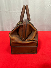 Load image into Gallery viewer, vintage Albanese medical Satchel
