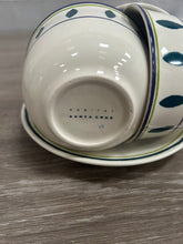 Load image into Gallery viewer, Habitat tea set
