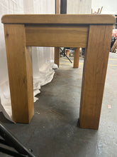 Load image into Gallery viewer, Solid oak hallway bench
