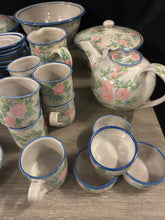Load image into Gallery viewer, Zimbabwe Crockery Set
