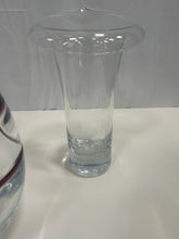 Load image into Gallery viewer, Glass vases
