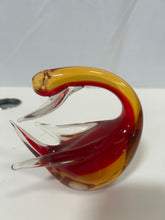 Load image into Gallery viewer, Vintage Murano swan
