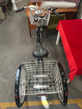 Load image into Gallery viewer, Jorvik Folding tricycle
