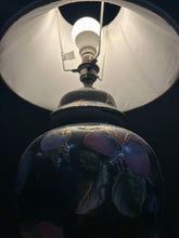 Load image into Gallery viewer, Vintage Lamp

