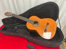 Load image into Gallery viewer, Esteve 6 sting guitar
