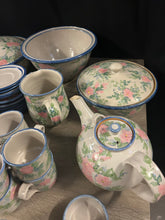 Load image into Gallery viewer, Zimbabwe Crockery Set
