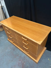 Load image into Gallery viewer, Solid Oak Chest Of Drawers
