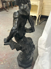 Load image into Gallery viewer, Antique statue of liberty lamp
