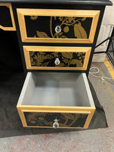 Load image into Gallery viewer, Dressing table with mirror
