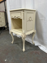 Load image into Gallery viewer, Vintage French-style Louis Merchant bedside table
