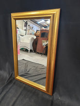 Load image into Gallery viewer, Small mirror
