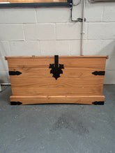 Load image into Gallery viewer, Pine Toy Chest
