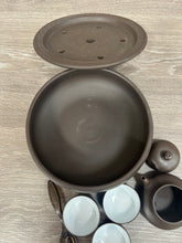 Load image into Gallery viewer, Yixing Zisha Teapot Set
