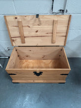 Load image into Gallery viewer, Pine Toy Chest
