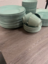Load image into Gallery viewer, Green Dinner Set
