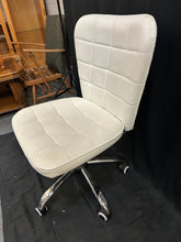 Load image into Gallery viewer, Yaheetech White Leather Office Chair
