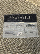 Load image into Gallery viewer, Safavieh round decorative rug
