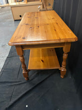 Load image into Gallery viewer, Pine Coffee Table
