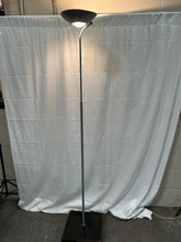 Load image into Gallery viewer, Floor lamp
