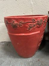 Load image into Gallery viewer, 2x Large flower Pots
