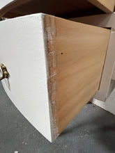 Load image into Gallery viewer, dressing table
