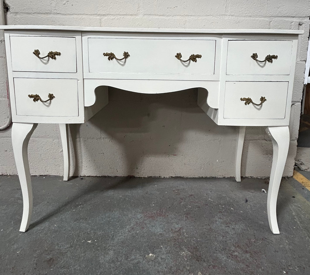 dressing table