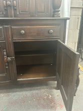 Load image into Gallery viewer, Vintage Ercol Display Case
