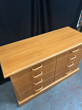 Load image into Gallery viewer, Solid Oak Chest Of Drawers
