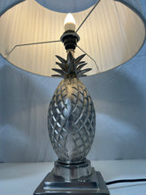 Load image into Gallery viewer, Silver pineapple lamps
