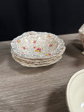 Load image into Gallery viewer, James Kent "pearl delight" tea collection
