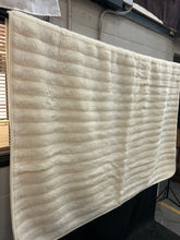 Load image into Gallery viewer, White Woolly Wool Throw
